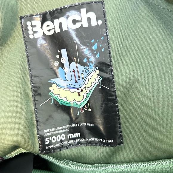 Bench Water Resistant Zip Up - Picture 4 of 4